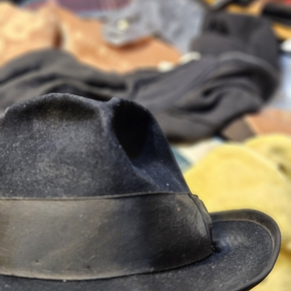 Vintage Stetson Royal Stetson Fedora Estate Item - Picture 6 of 10